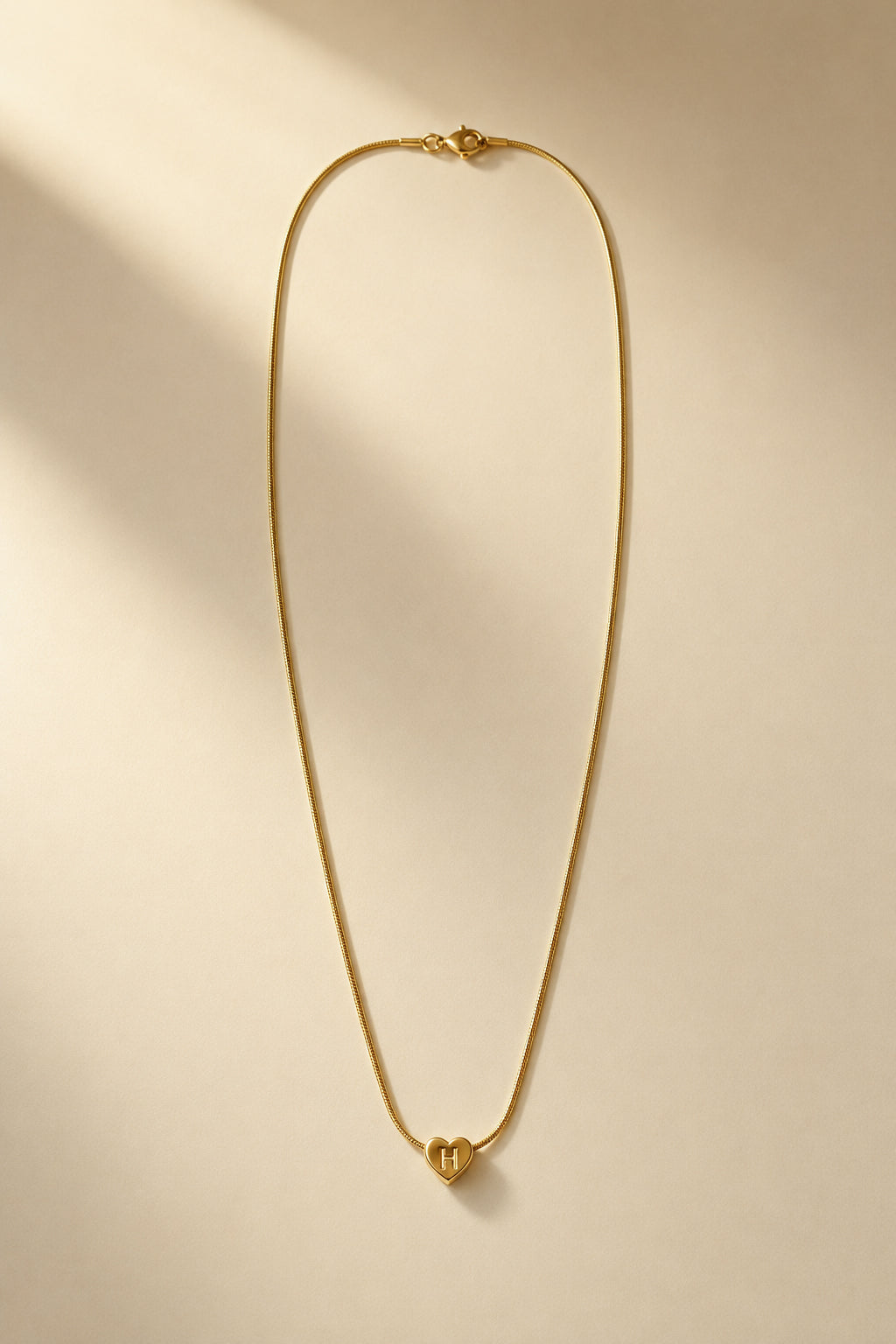Valentina beloved bokstavs-halsband