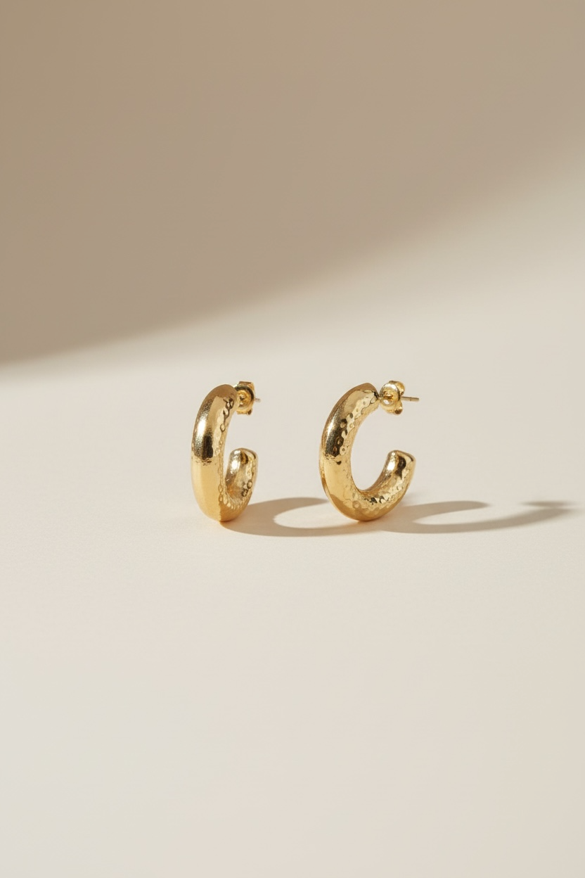 Structured hoop örhängen