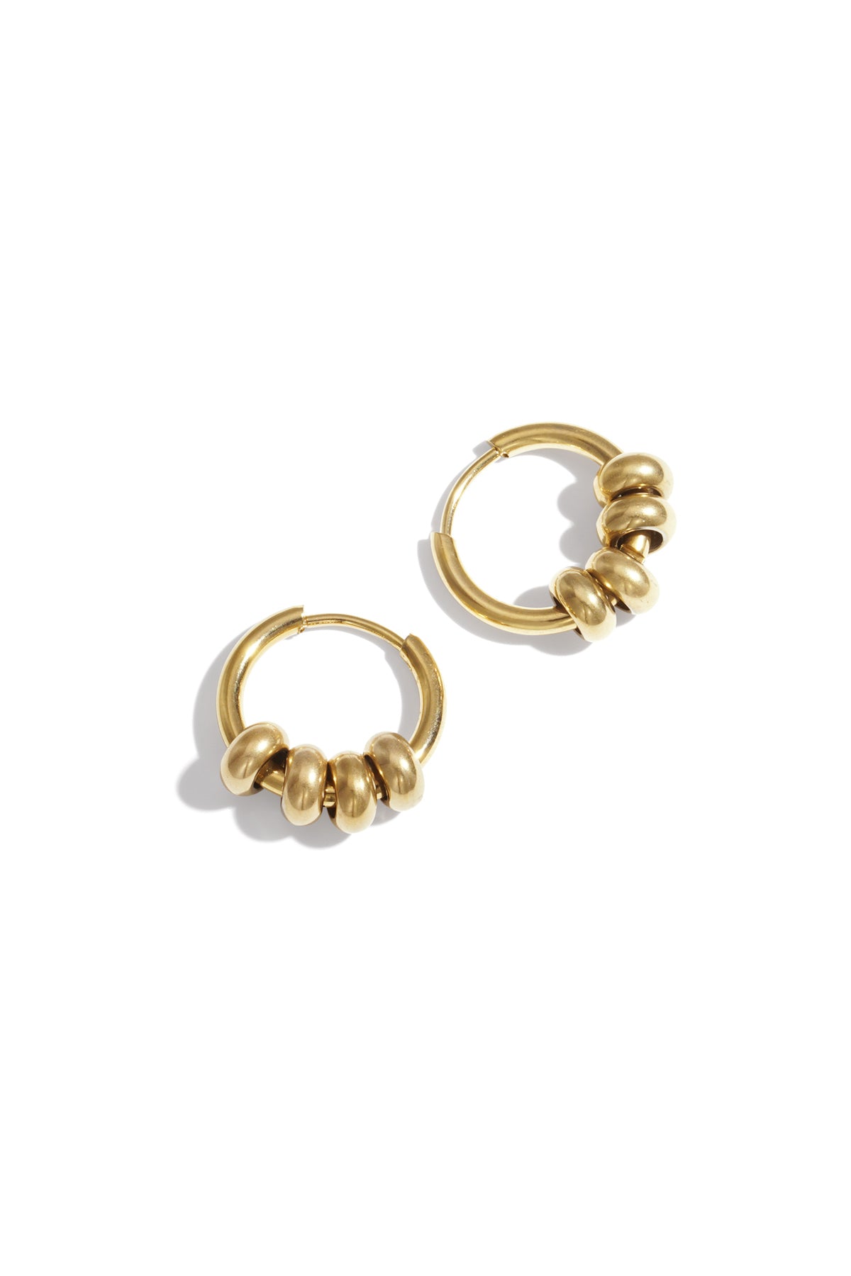 Small hoops with beads örhängen guld/silver